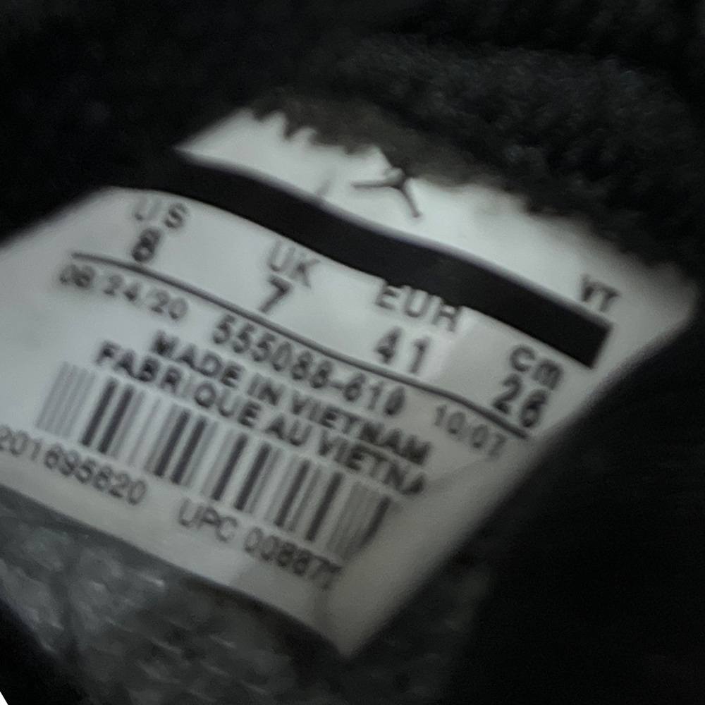 Nike Air Jordan 1 Retro High OG Bred Toe Men’s Size 8 - Picture 7 of 7